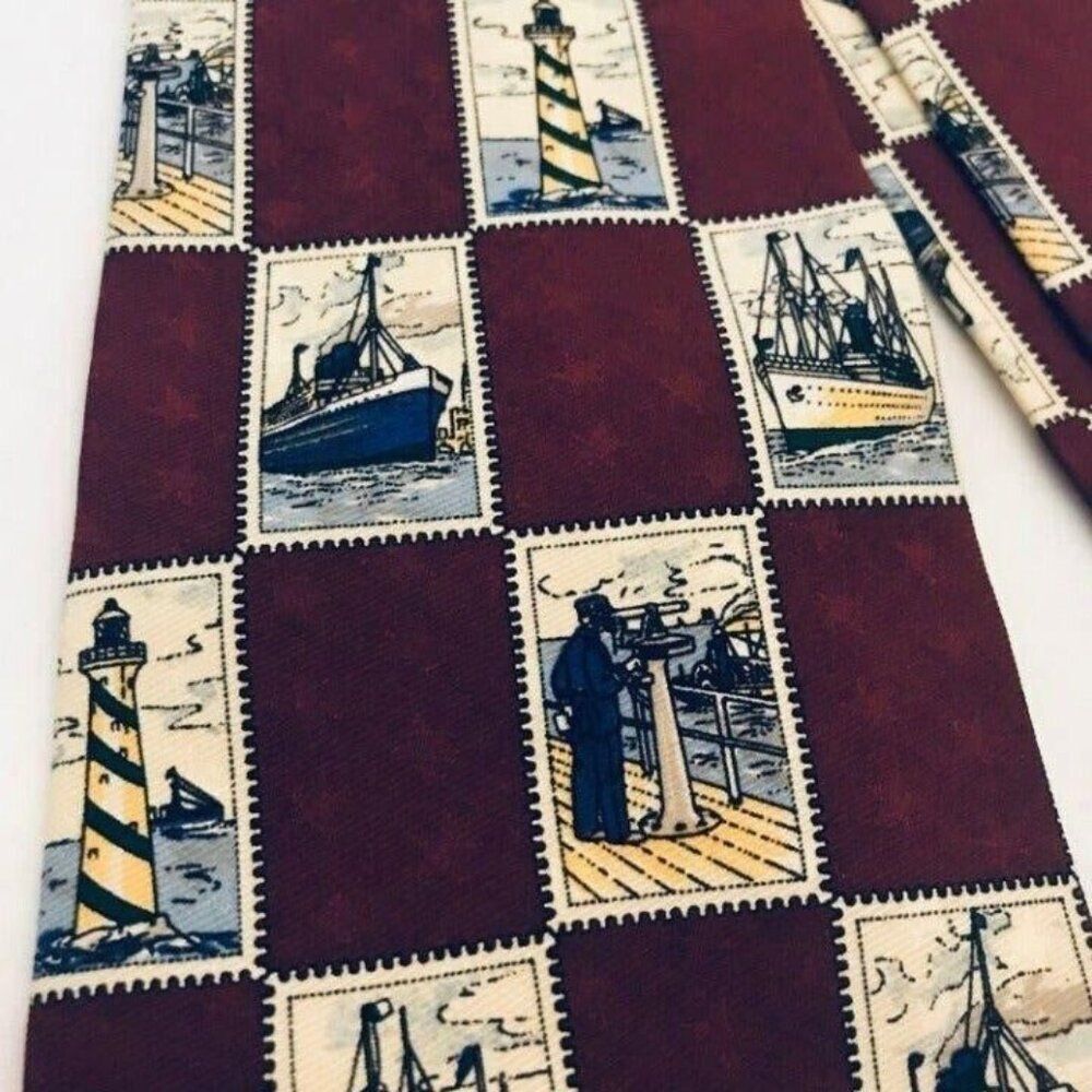 #1587 VTG TOMMY HILFIGER BOATS , LIGHTHOUSE, SILK, NECKTIE 59 IN X 4 IN